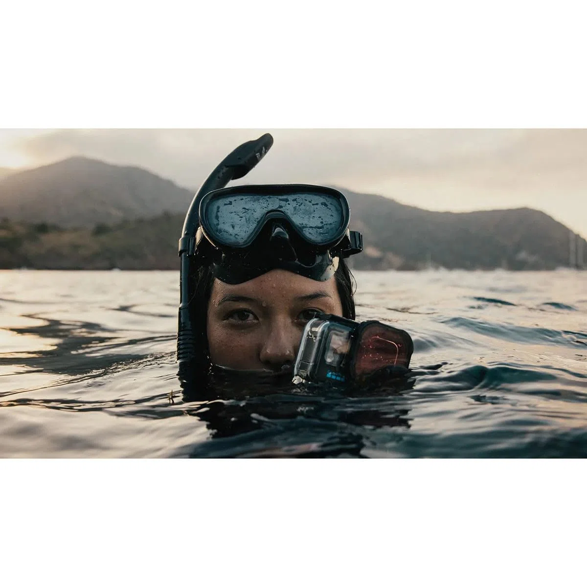 GoPro Schutzgehäuse (wasserdicht, Tauchschutz + Kameraschutz/für Mission 1 PRO + Mission 1) – Offizielles GoPro Zubehör