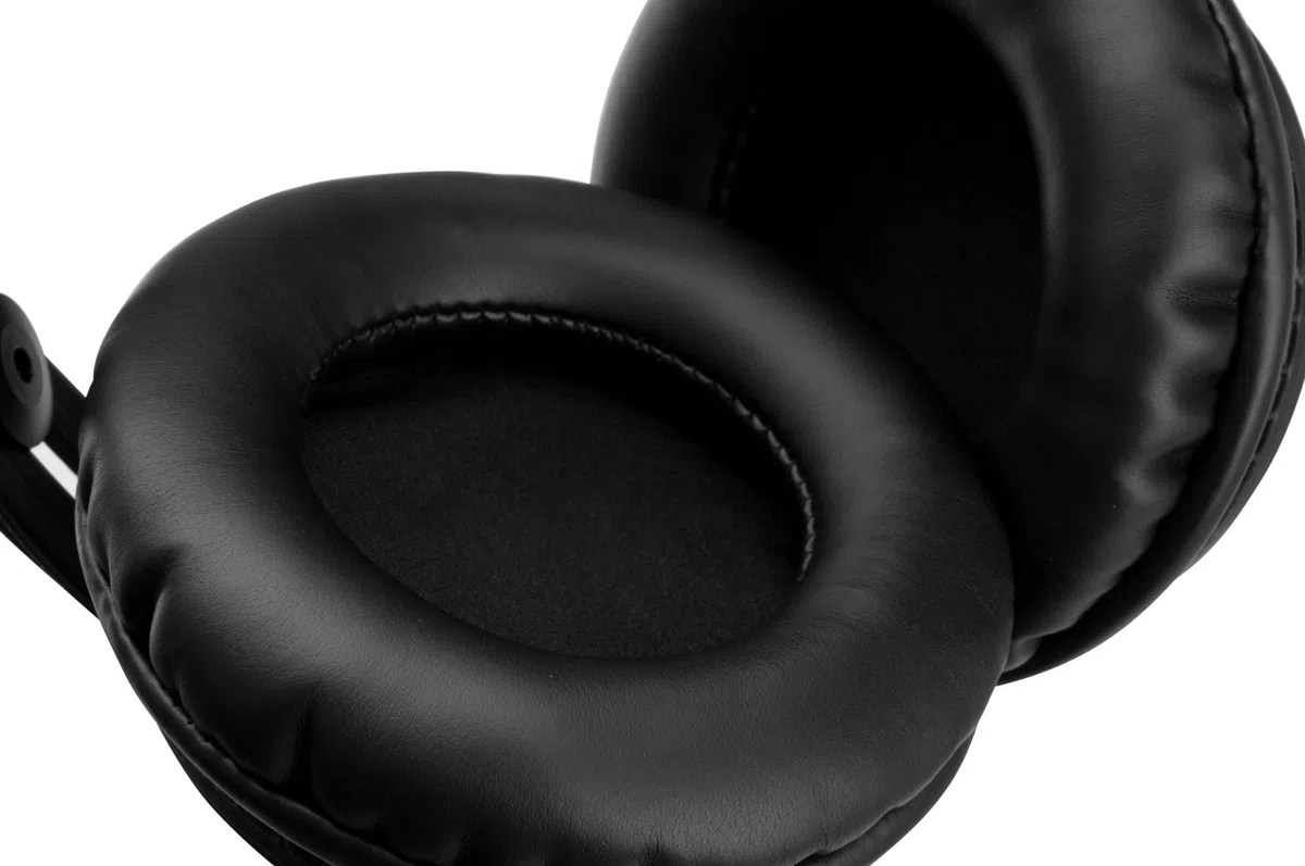 Pronomic KH-900 Comfort Kopfhörer (15-25000 Hz, 3 m Kabel, automatische Größenanpassung, weiche, sehr große, ohrumschließende Muscheln, vergoldeter Klinkenstecker, inkl. 6,3 mm Adapter) schwarz