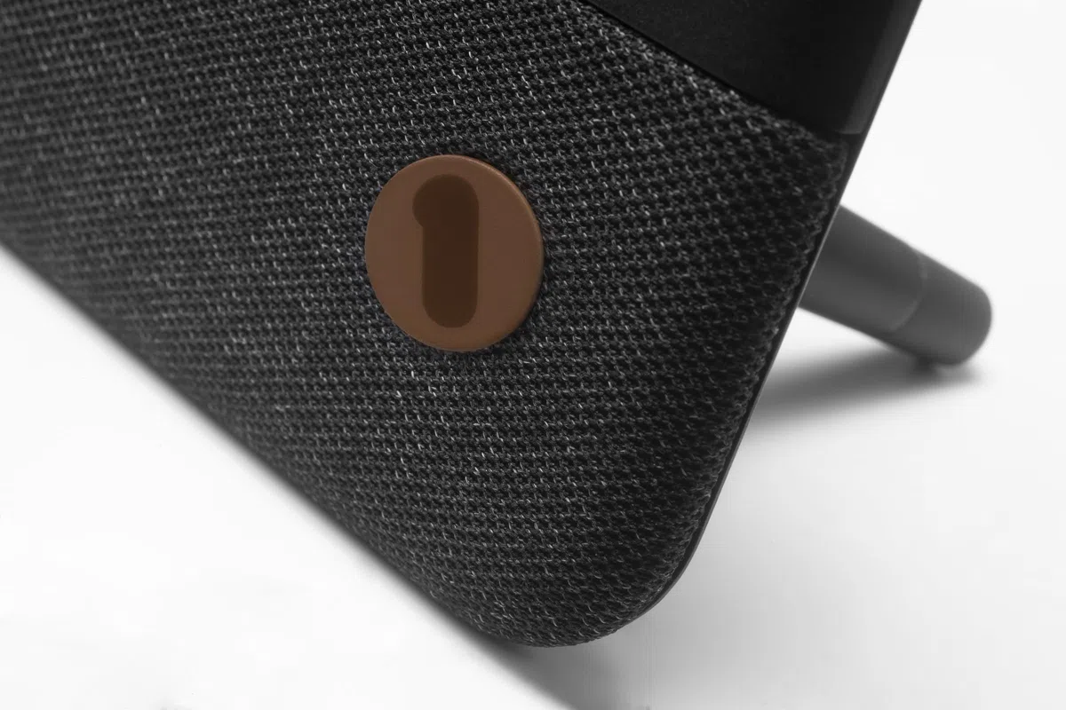 One For All – 3G/4G/5G-blockfilter – Verstärkte Zimmerantenne – Digital-TV 4K Ultra HD – An/Aus Anzeige (LED) – 0 bis 25 km Reichweite – Schwarz – SV9482-5G