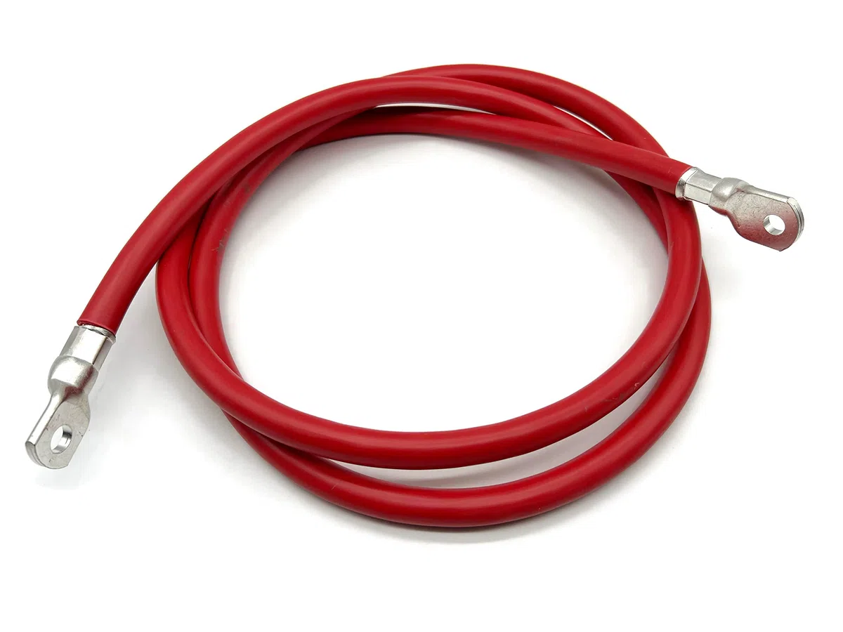 Exoda Batteriekabel 70 mm² 1,8m Kabelschuhe M8 und M10 Rot flexibles Kabel für Auto Boot Motorrad max 3136 Watt 99 Prozent Kupferanteil hochwertige Verarbeitung