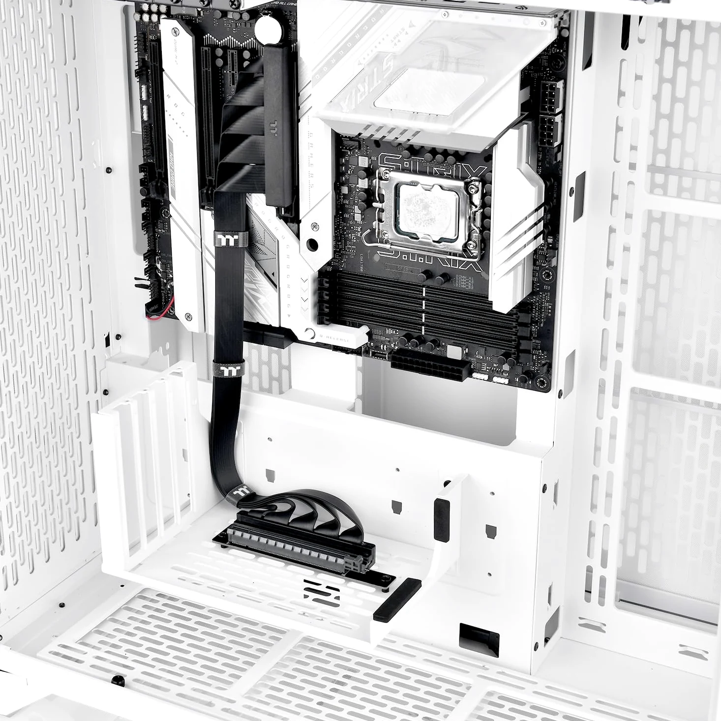 Thermaltake PCI-E 4.0 | Dual 90 Degree Riser Cable | 400mm