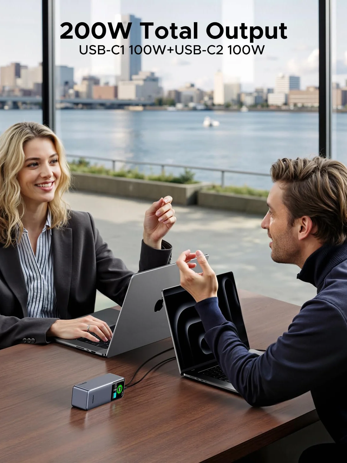 UGREEN Nexode Pro Powerbank 25000mAh 200W, 2X USB-C+1x USB-A | USB-C Port max. 140W (PD3.1), TFT Display, für Reisen/Büro, Laptop/Handy-Aufladung, Kompatibel mit MacBook, iPhone