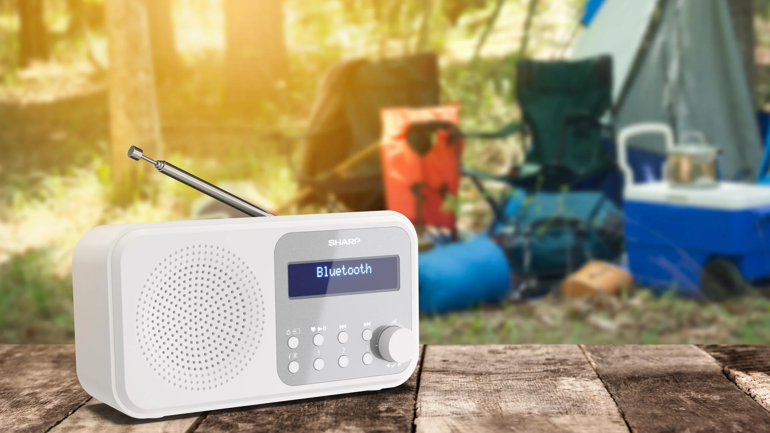 SHARP DR-P420(WH) Tragbares DAB+ Radio mit Bluetooth 5.0, DAB+/FM, USB- oder Batteriebetrieb, Dual-Wecker, 40 Senderspeicher, Kopfhöreranschluss – Tokyo Digitalradio Snowy White | Bluetooth 5.0, DAB+/FM, USB- oder Batteriebetrieb, Dual-Wecker, 40 Sendersp