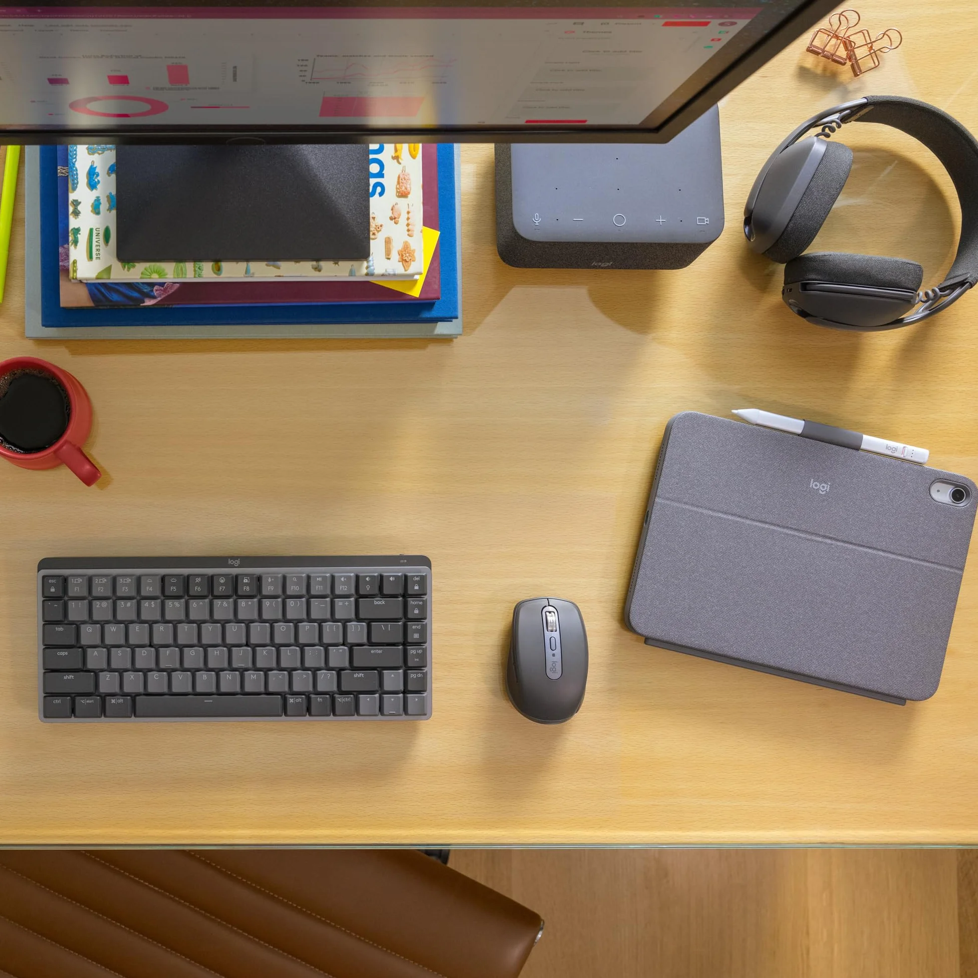 Logitech 914-000074 Crayon - Digitaler Zeichenstift für iPad mit Apple Pencil Technologie, pixelgenauer ohne Verzögerung, Smart Tip mit Schnellladung über USB-C, Silver